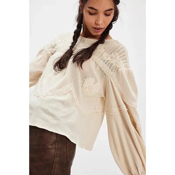 Free People Maisey Knit Floral Lace Embroidered Top Blouse M NEW - Picture 2 of 3